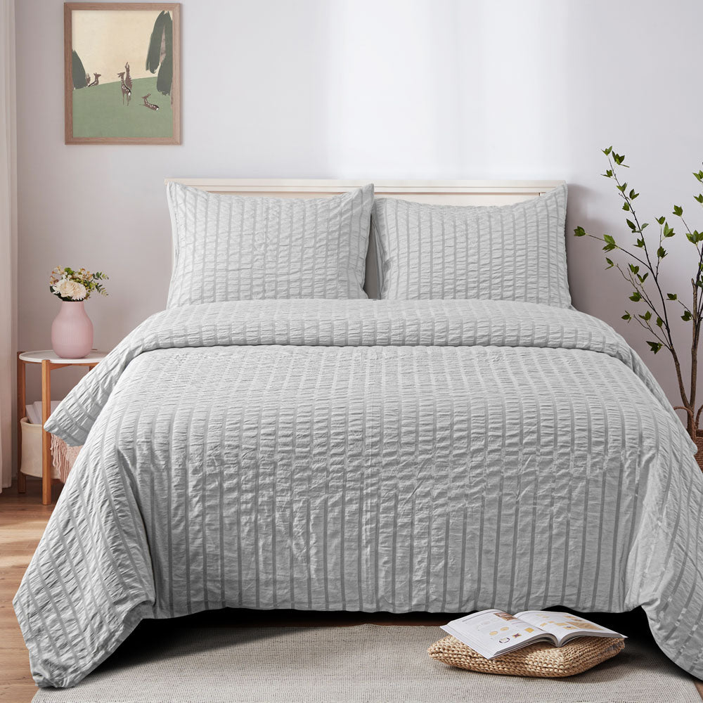 NTBAY Seersucker Textured Duvet Cover Set, 3 Pieces (1 Duvet Cover