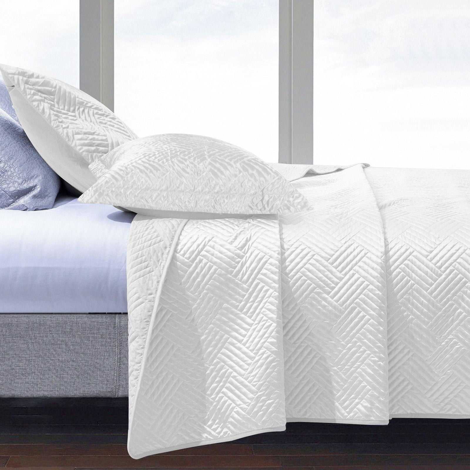 NTBAY 2/3 Piece Geometric Pattern Satin Quilt Coverlet Bed Set - NTBAY