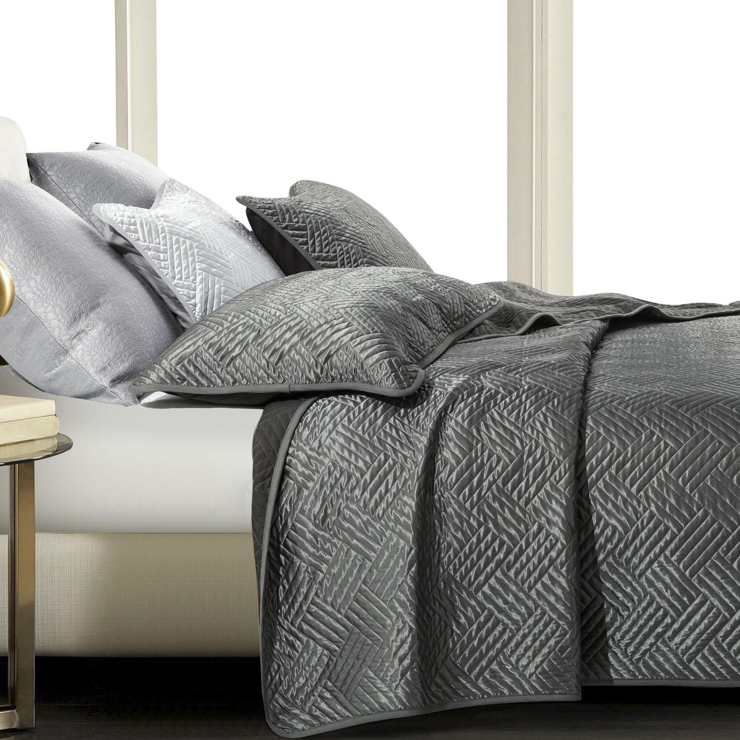 NTBAY 2/3 Piece Geometric Pattern Satin Quilt Coverlet Bed Set - NTBAY